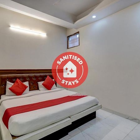 Oyo 78981 The Diamond Nest Νόιντα Εξωτερικό φωτογραφία